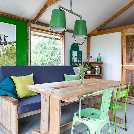 Farm Loft Koe B&B Genderen